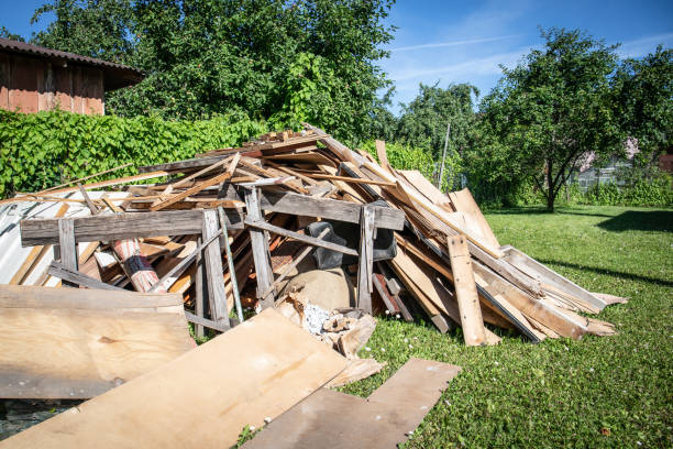 Best Yard Waste Removal  in Longmont, CO